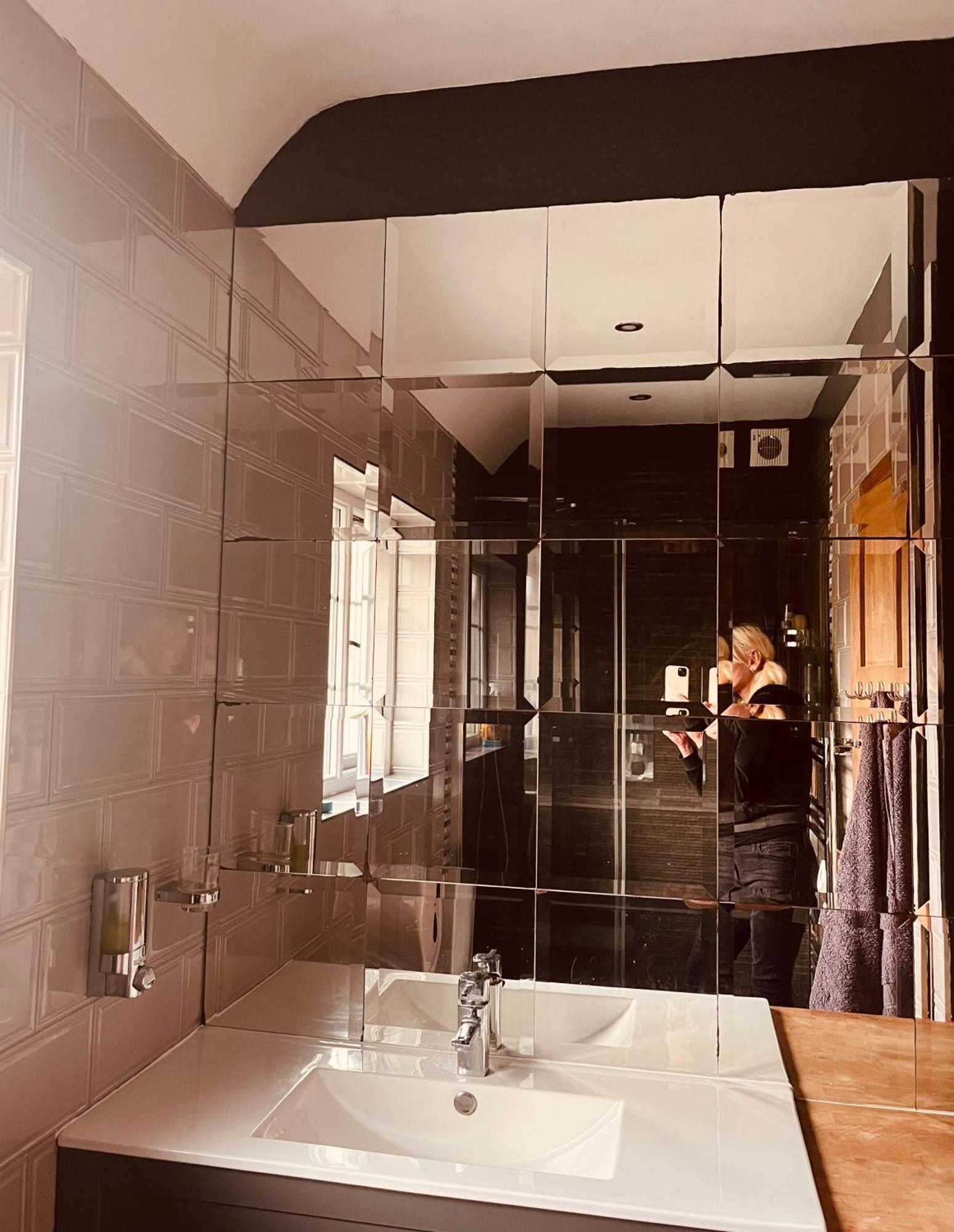 Private Access Small Room In Leicester Free Parking Drinks Exterior foto