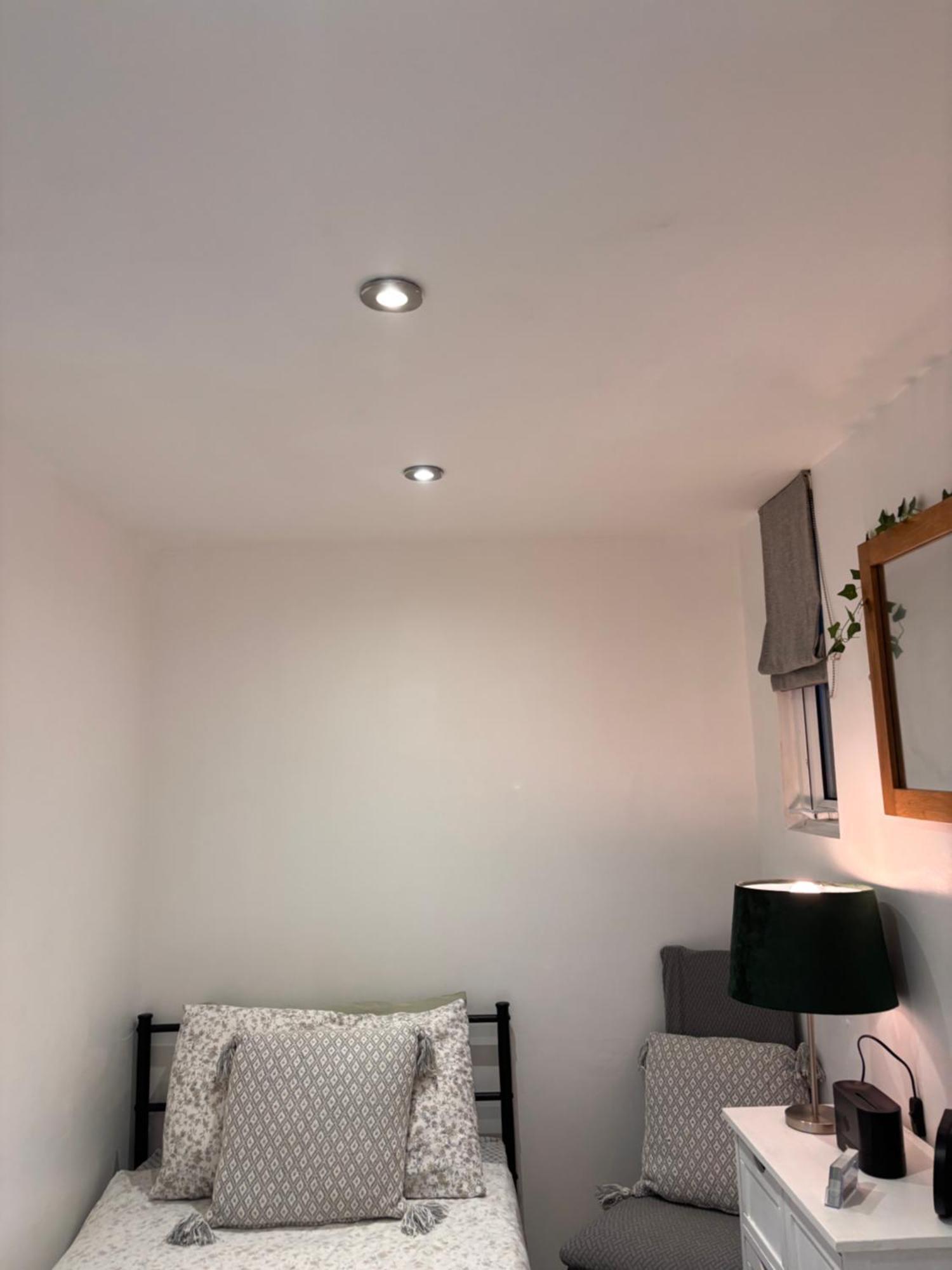 Private Access Small Room In Leicester Free Parking Drinks Exterior foto